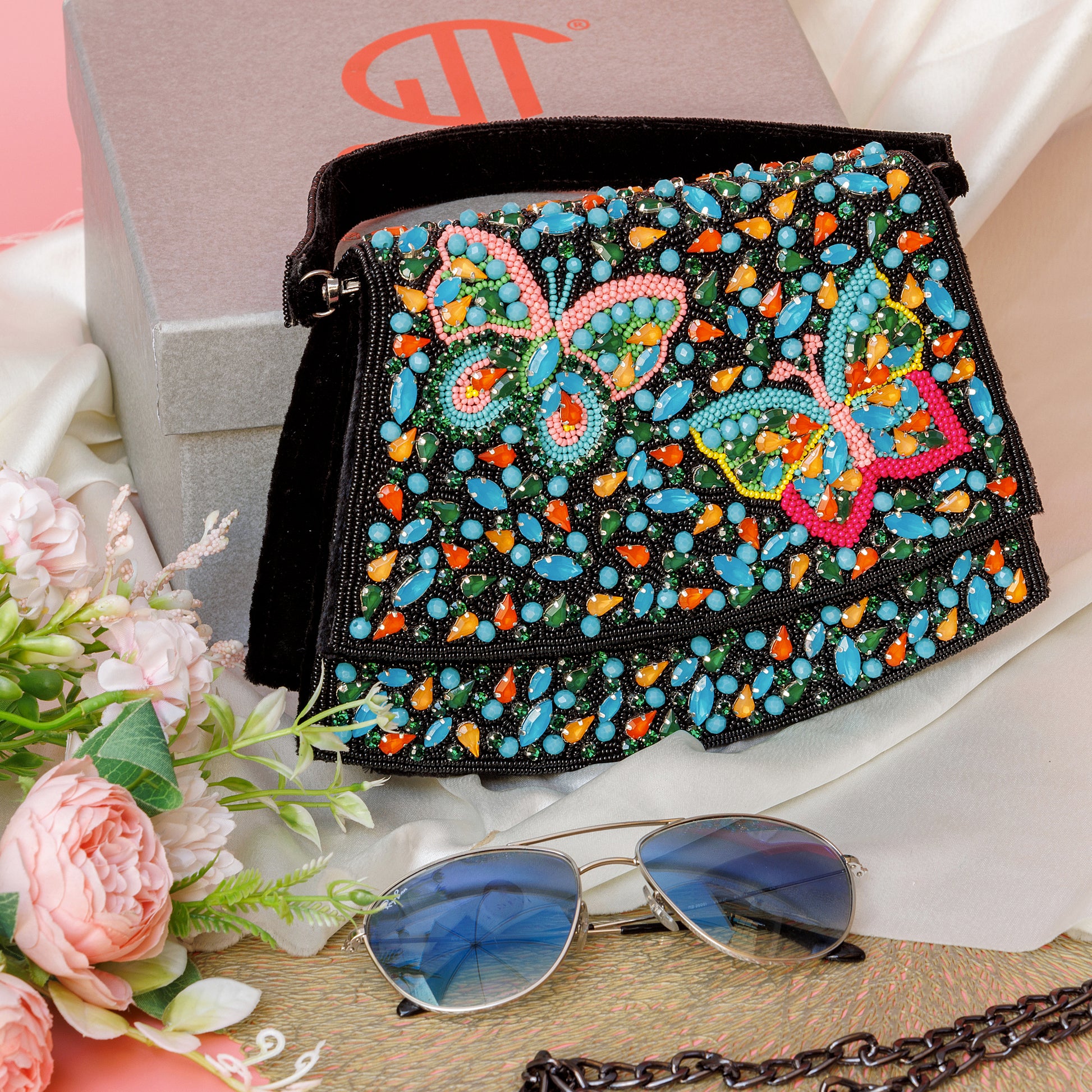 Elara black handbag