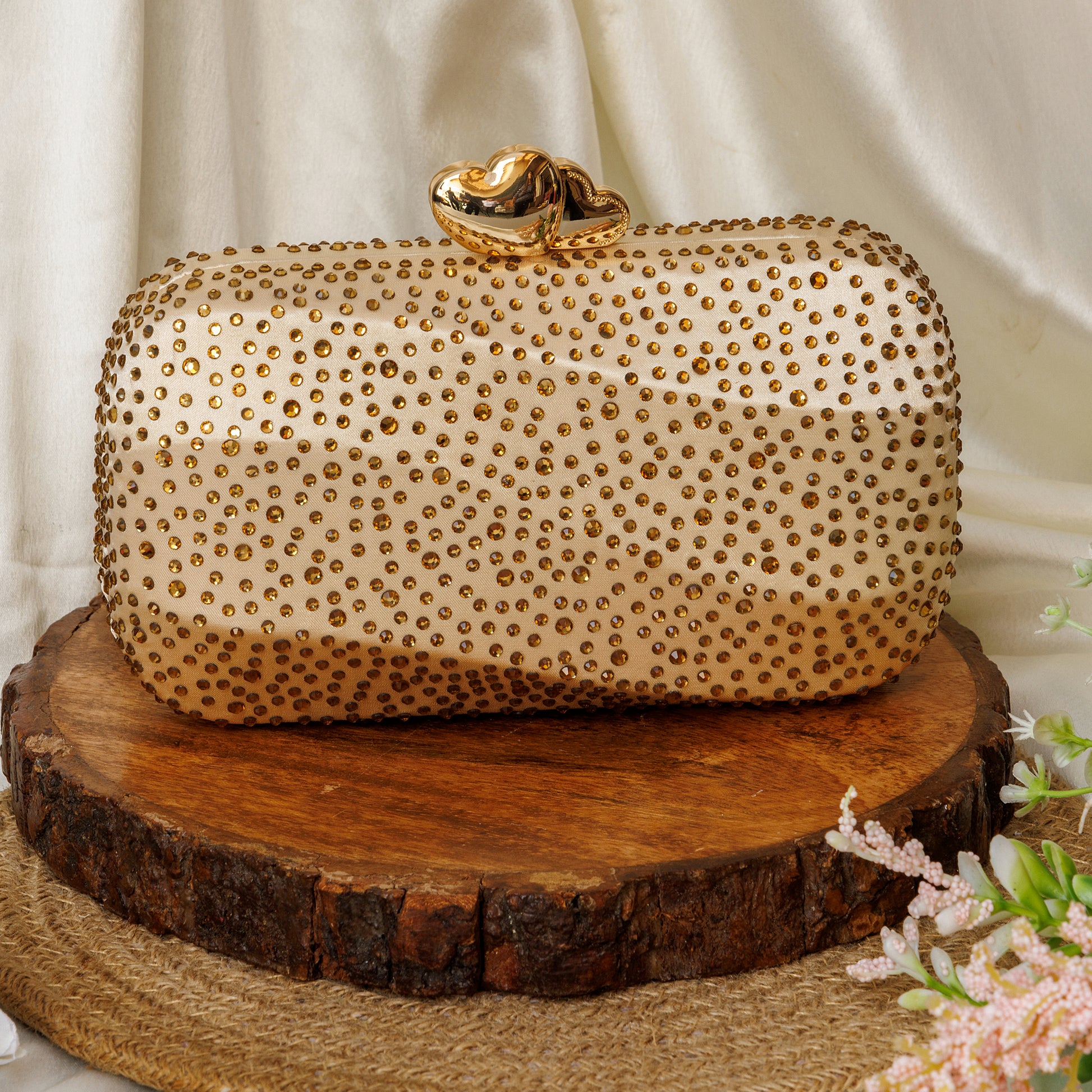 ladies gold clutch
