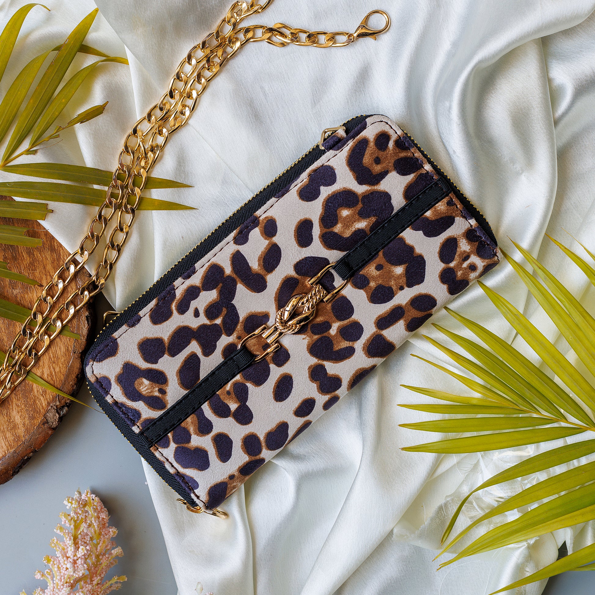 wallets and clutches for women