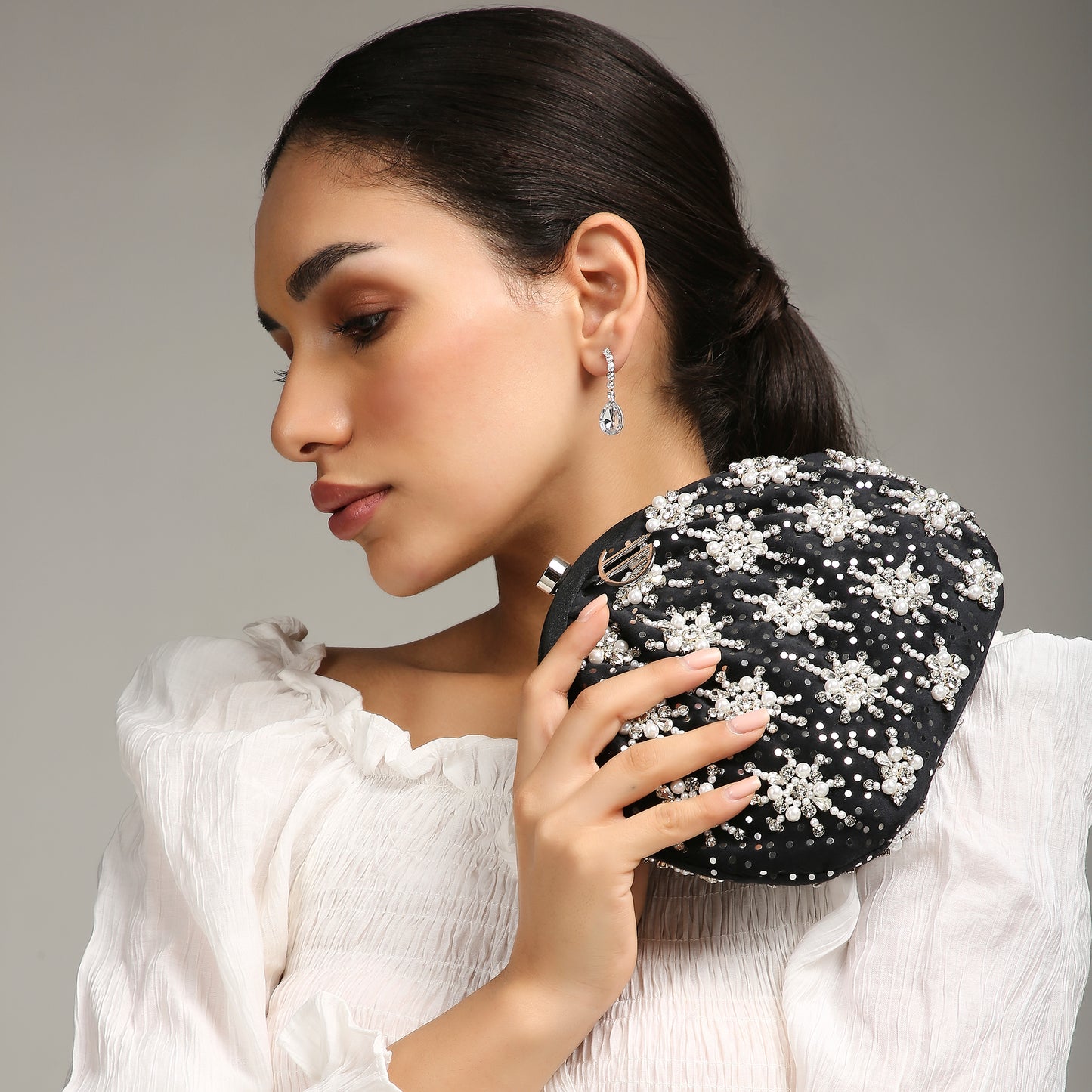 Heer Black Purse handbag
