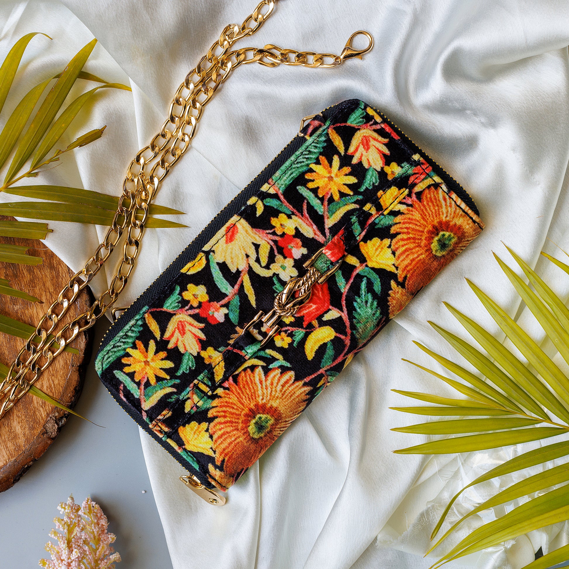 wallets and clutches for women