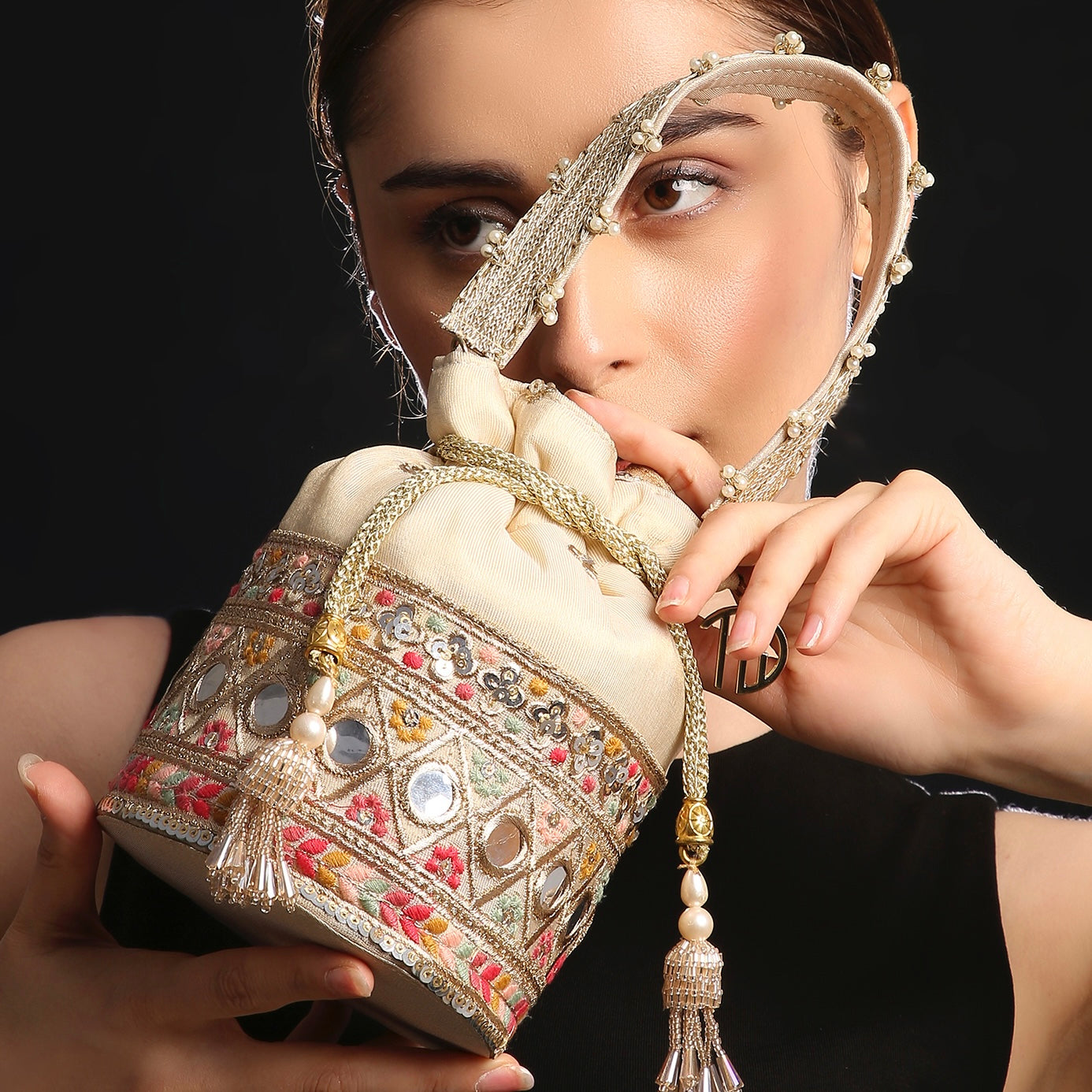 Beige Banarsi Silk Bucket Potli