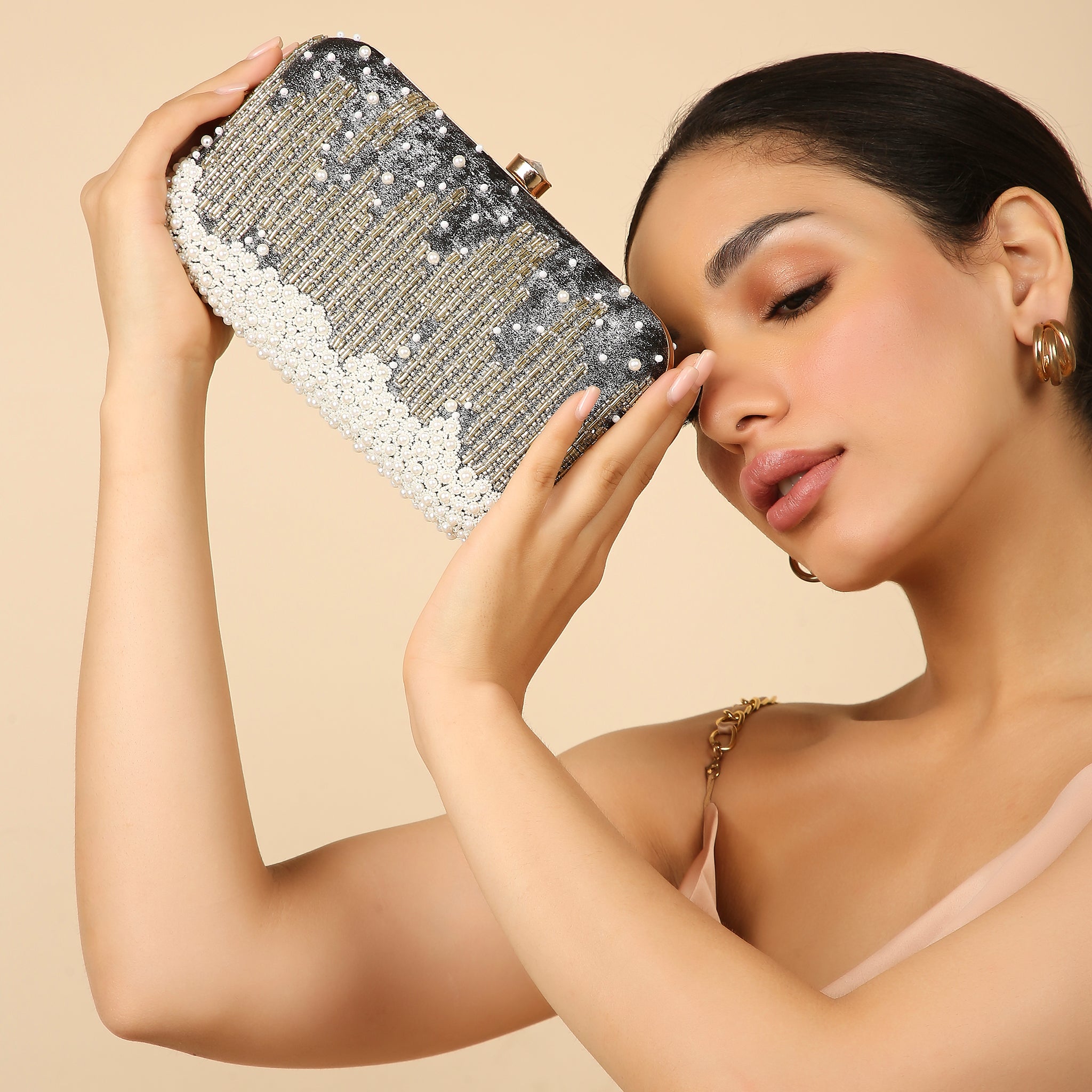 hand clutch for ladies