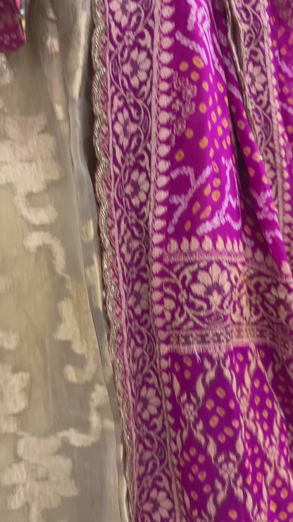 Rani Pink Bandhani Bucket Bag