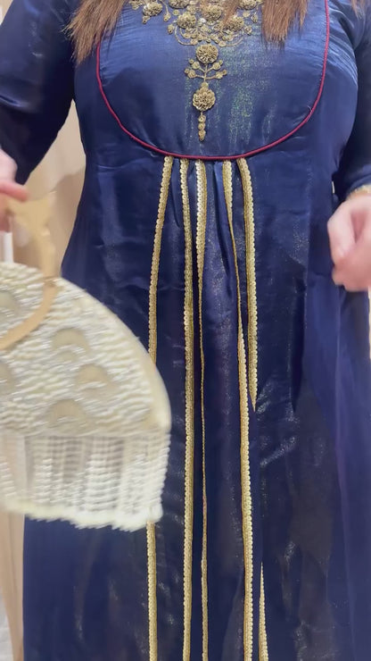 Thea Gold Halfmoon handbag